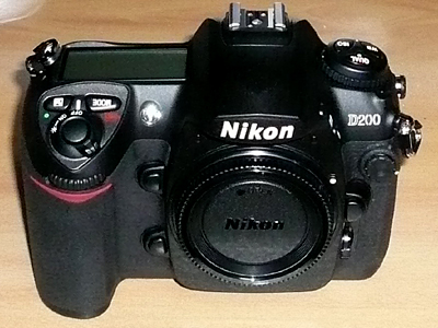 Nikon D200 フロントビュー