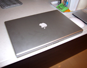 Apple MacBook Pro 2.16GHz Intel Duo/17