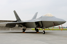 F-22 v^[