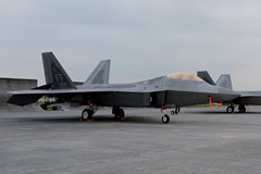 F-22 v^[